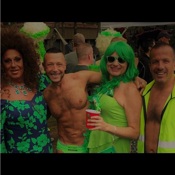 Meet your Posher, Albrt - Picture 2 of 16